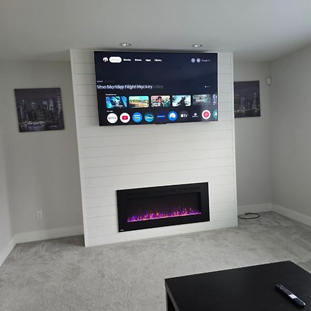 Private 1 Bedroom In Brookswood Langley Eksteriør bilde