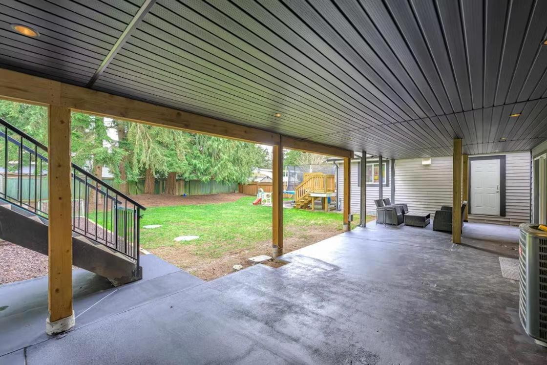 Private 1 Bedroom In Brookswood Langley Eksteriør bilde